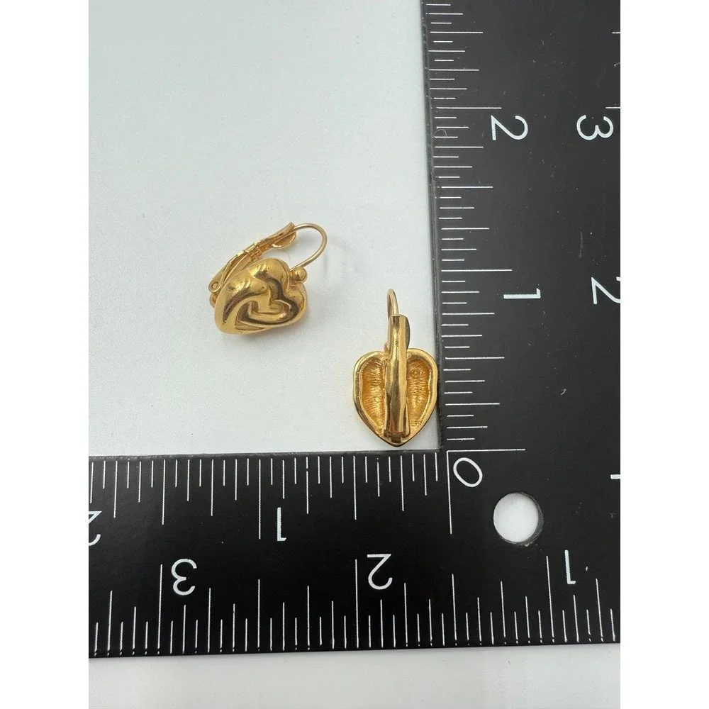 Vintage Gold Tone Puffy Heart Leverback Earrings Interlocking Swirl Design Kids‎
